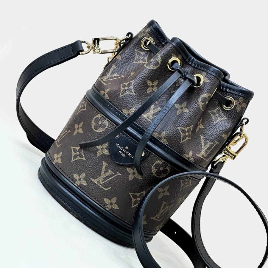 Túi xách nữ LV Canoé Monogram Canvas 24 - Image 5