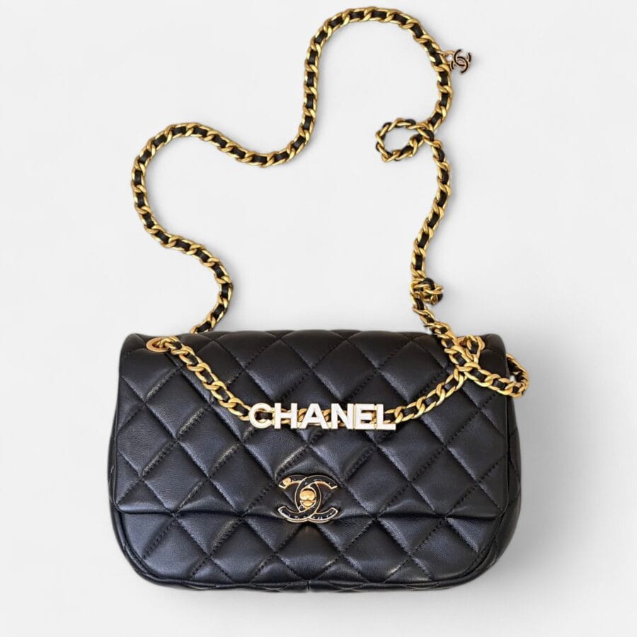 Túi xách Chanel 24P Enamel Flap màu đen da lamp - Image 6