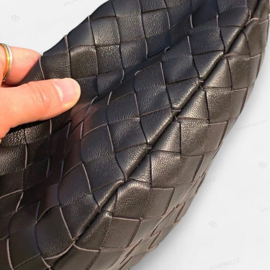 Túi xách Bottega Veneta 25S màu Xám đen da Bò - Image 5