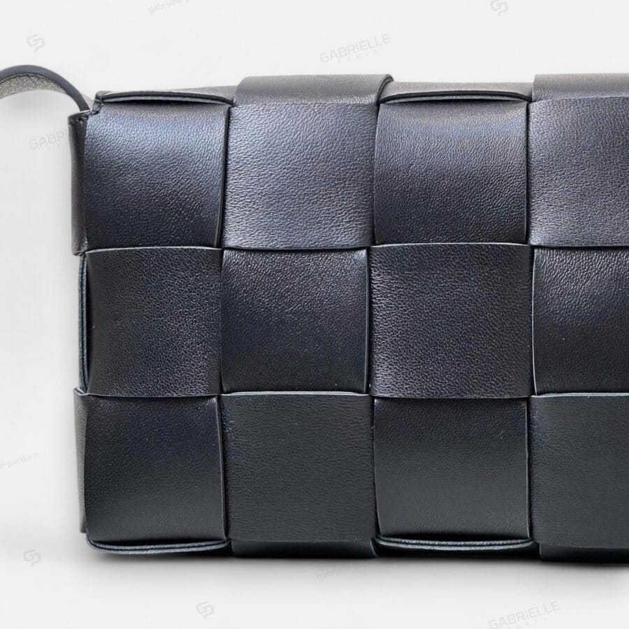 Túi xách Bottega Veneta Intrecciato màu Đen da Bò - Image 4