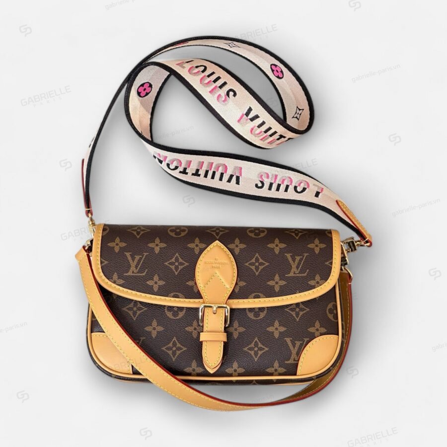 Túi xách Louis Vuitton Diane Monogram Baguette màu nâu