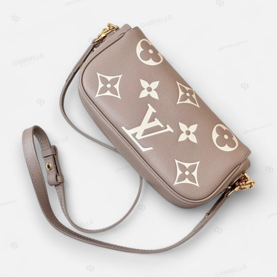 Túi xách Louis Vuitton Ivy WOC Monogram Empreinte màu Xám - Image 2